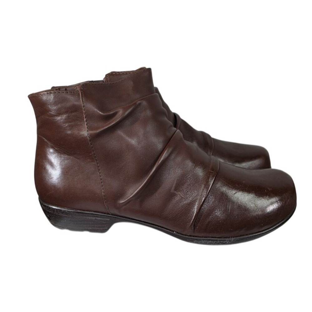 Ros Hommerson Esme Brown Leather Boots Wide Calf 9.5W Comfort Walking NIB Shoes
